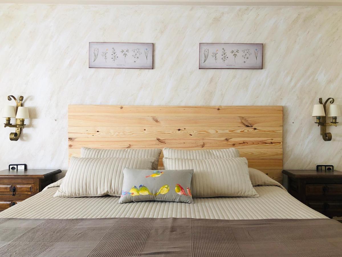 Hotel Barbacedo Mijares  ภายนอก รูปภาพ