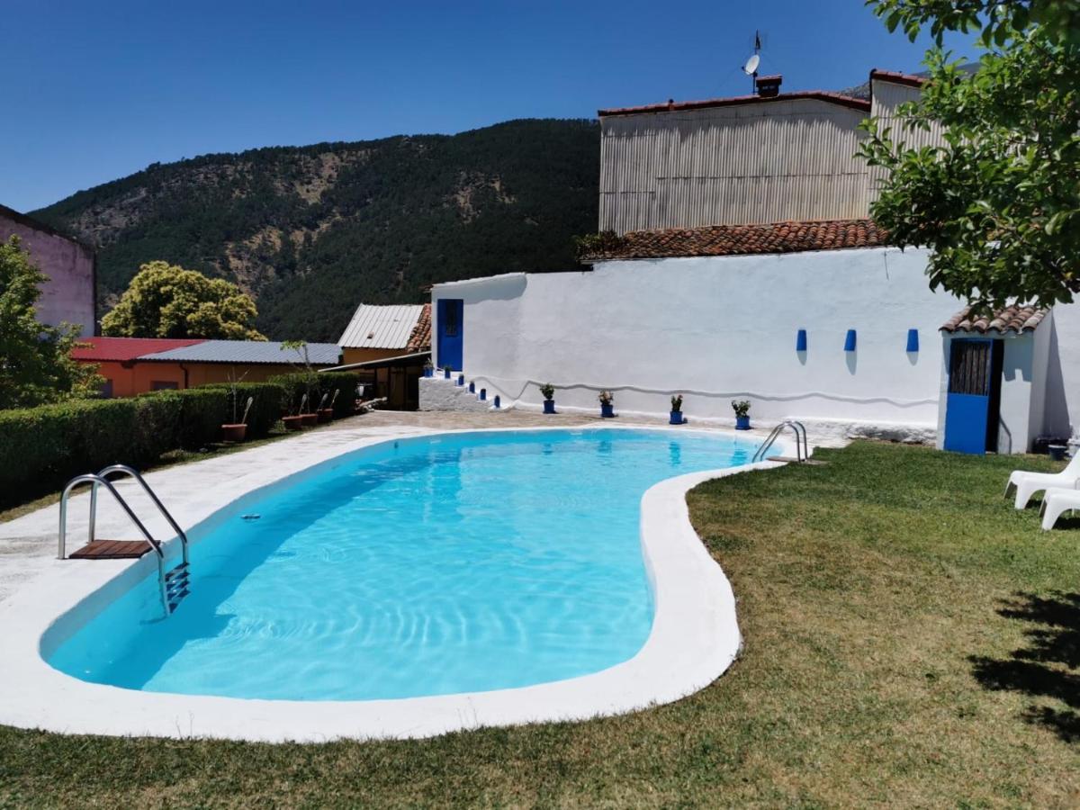 Hotel Barbacedo Mijares  ภายนอก รูปภาพ