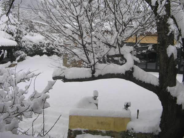 Hotel Barbacedo Mijares  ภายนอก รูปภาพ